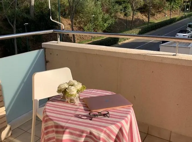 アパート 2 Avinguda Santa Clotilde *